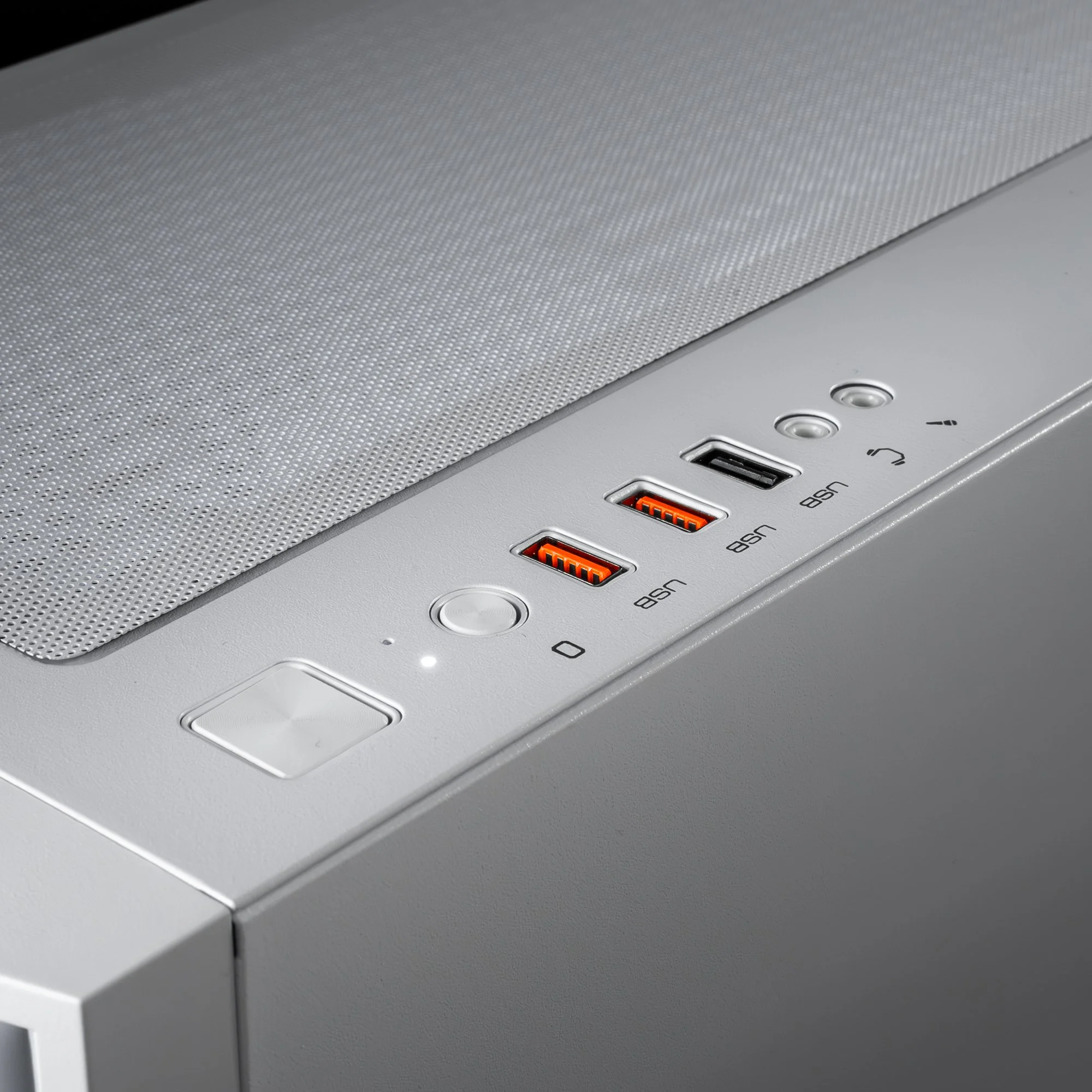 White PC ports